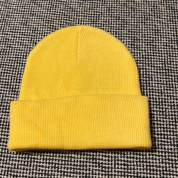 Main Character yellow hat . New . No tags - Picture 1 of 5